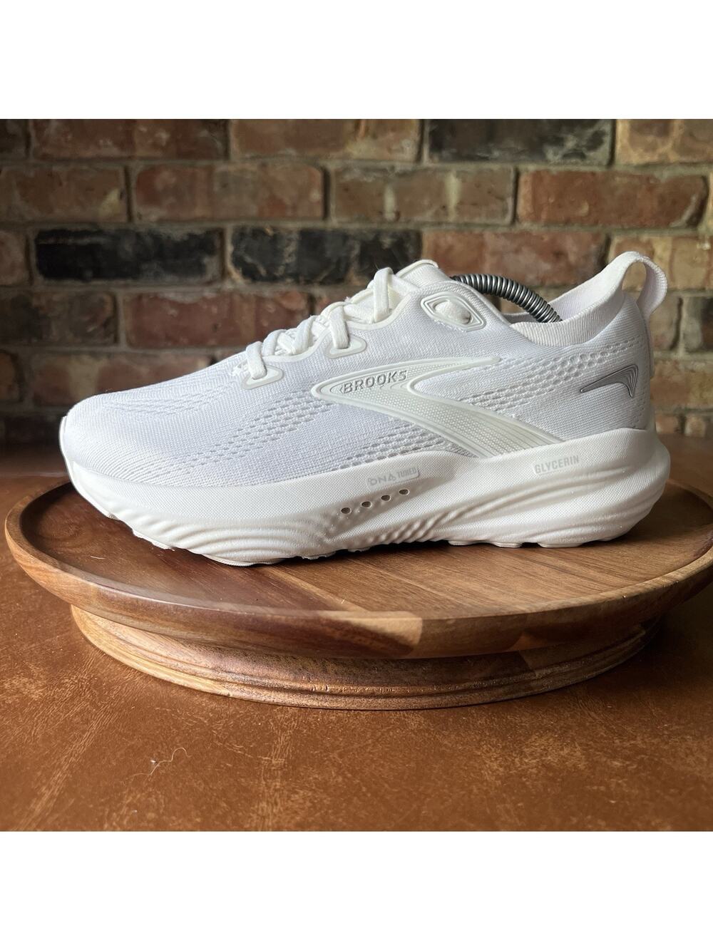 Brooks Glycerin 22 Womens Size 7.5 White Athletic Running Walking Shoes Sneakers